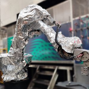 压铸行业应用——机器人阻燃隔热防护服
