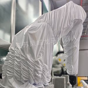 从功能到应用，机器人防护服的全面解析