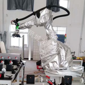 工业机器人的双重守护:防护服与管线包协同保障