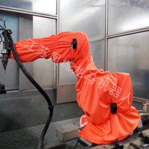 铣削机器人防尘耐磨防护服的作用与优势