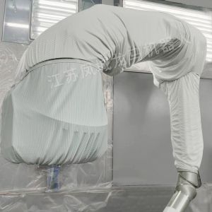 车间静电防护必备：机器人防静电防护服