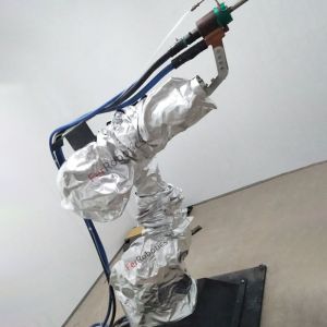解析气割机器人防护服